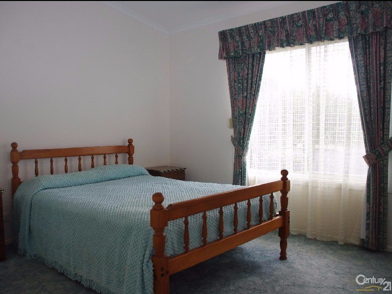 11 Gardiner Street, Moonta SA 5558