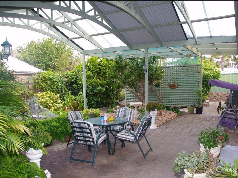 11 Gardiner Street, Moonta SA 5558