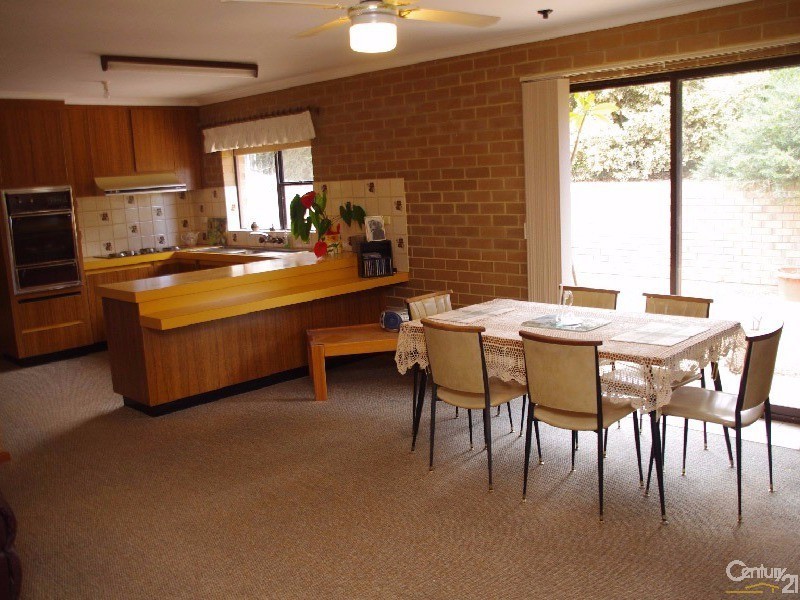16 Symons Street, Moonta Bay SA 5558