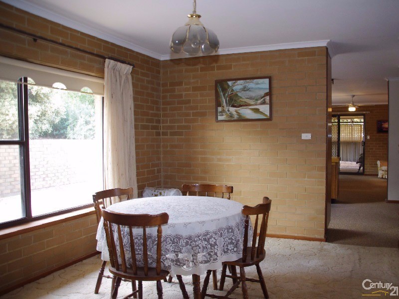 16 Symons Street, Moonta Bay SA 5558