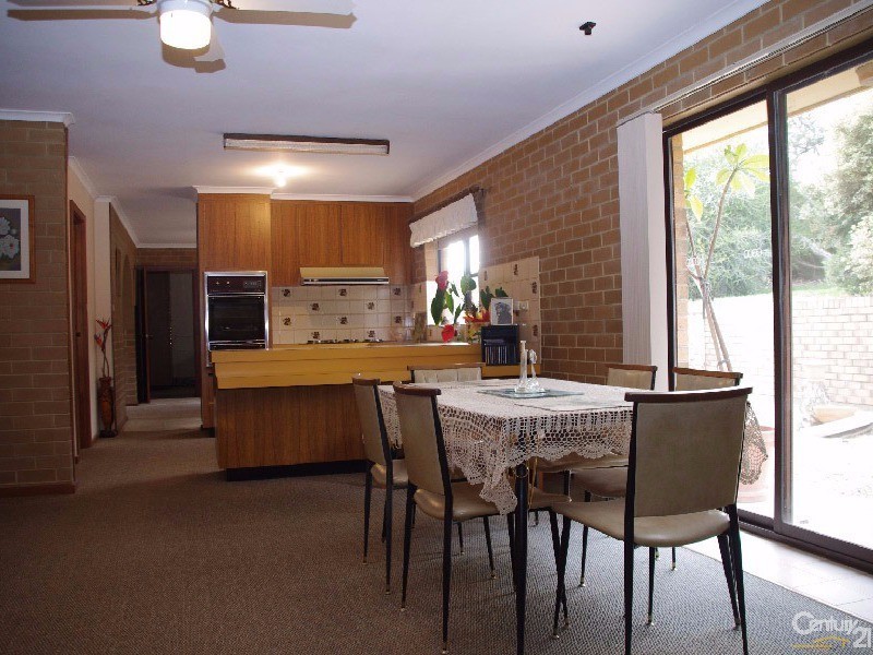 16 Symons Street, Moonta Bay SA 5558