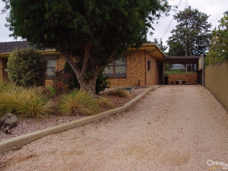 16 Symons Street, Moonta Bay SA 5558