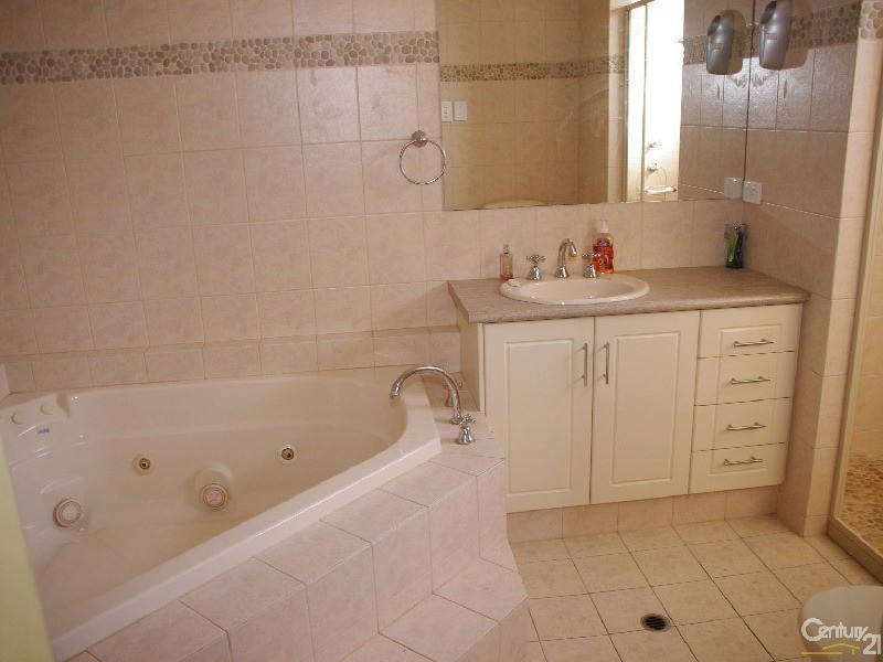 24 Westside Avenue, Moonta Bay SA 5558