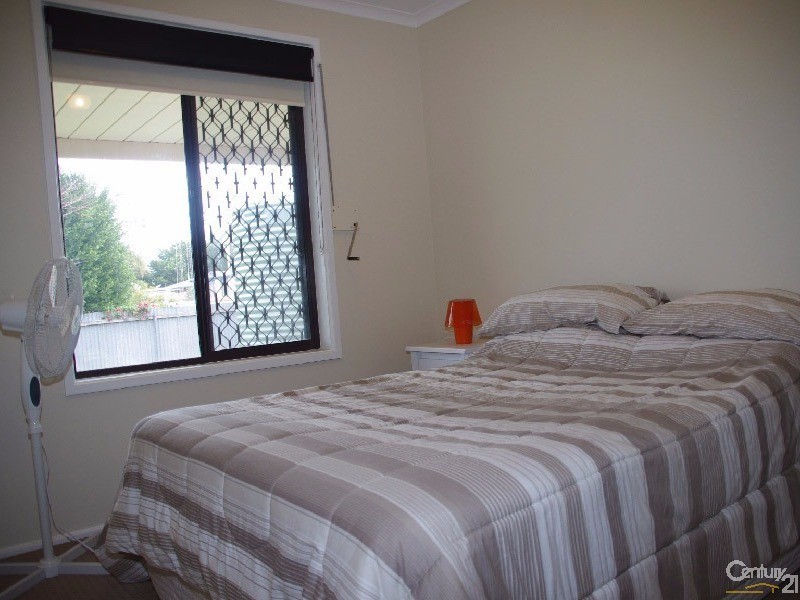 11 Stuckey Street, Moonta Bay SA 5558