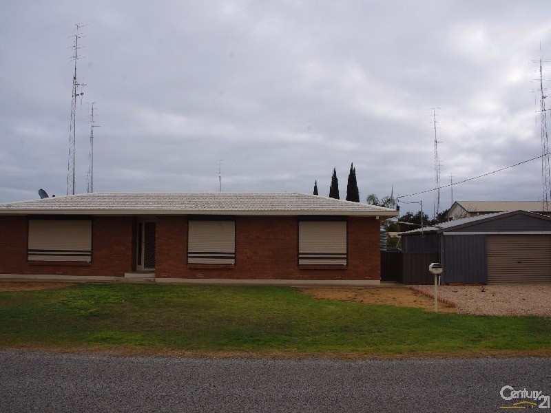 11 Stuckey Street, Moonta Bay SA 5558