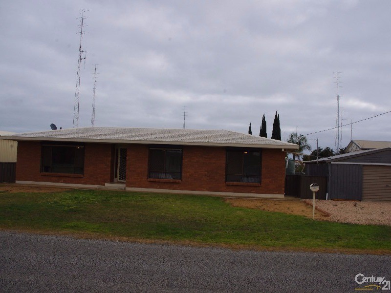 11 Stuckey Street, Moonta Bay SA 5558