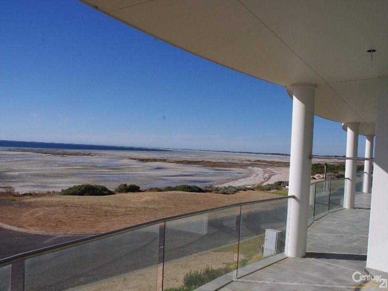 Unit 1 2 Marine Parade, Moonta Bay SA 5558