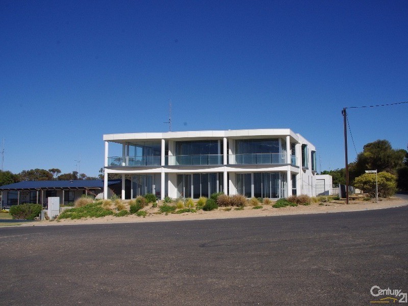Unit 1 2 Marine Parade, Moonta Bay SA 5558