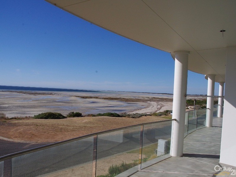 2A Marine Parade, Moonta Bay SA 5558