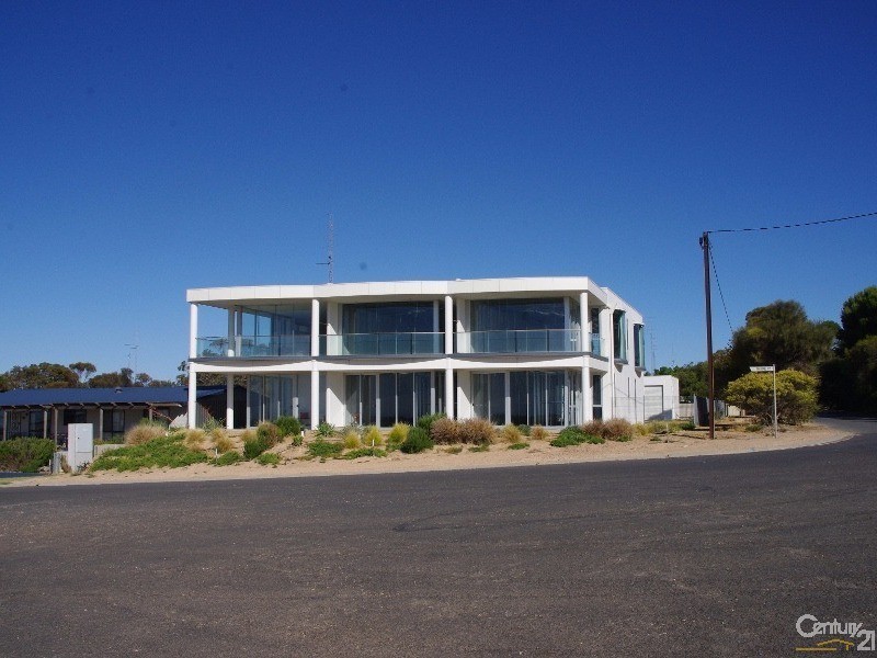 2A Marine Parade, Moonta Bay SA 5558