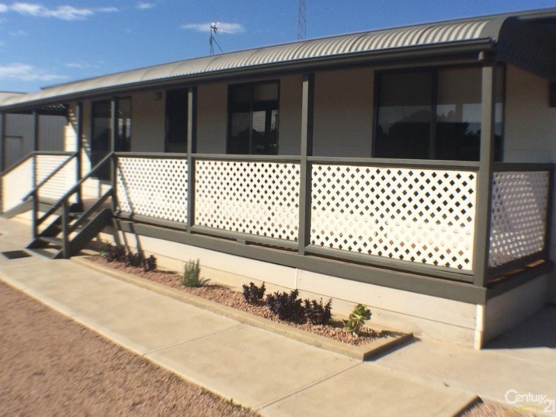 15 Moonta Road, Moonta Bay SA 5558