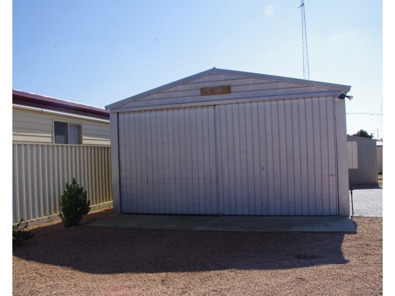 15 Moonta Road, Moonta Bay SA 5558