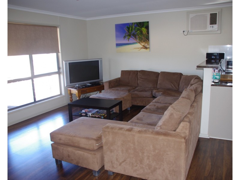 15 Moonta Road, Moonta Bay SA 5558