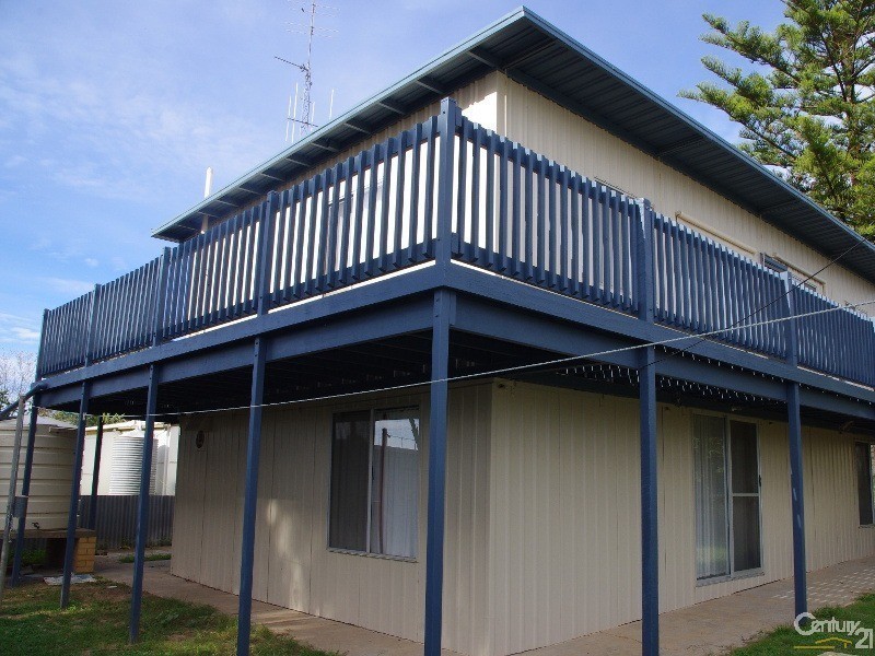 11 Cunliffe Street, Port Hughes SA 5558