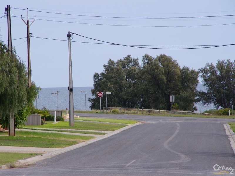 11 Cunliffe Street, Port Hughes SA 5558