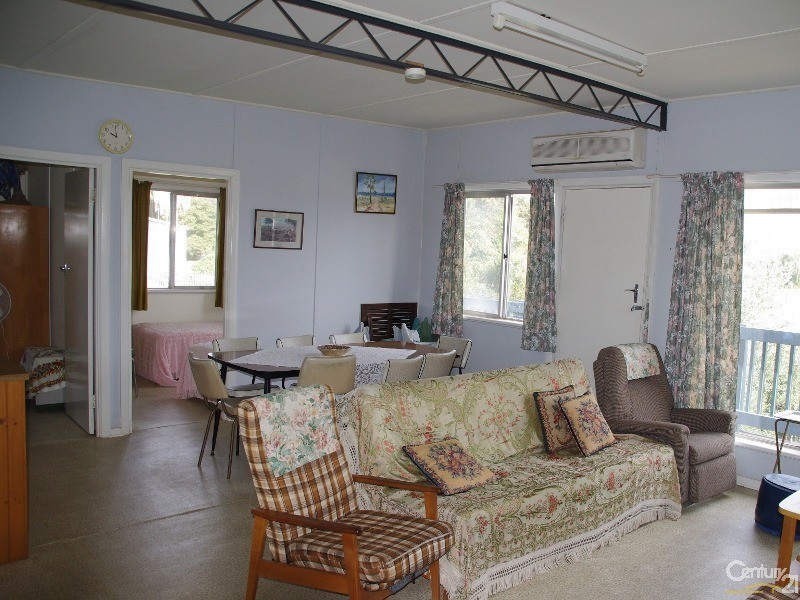 11 Cunliffe Street, Port Hughes SA 5558