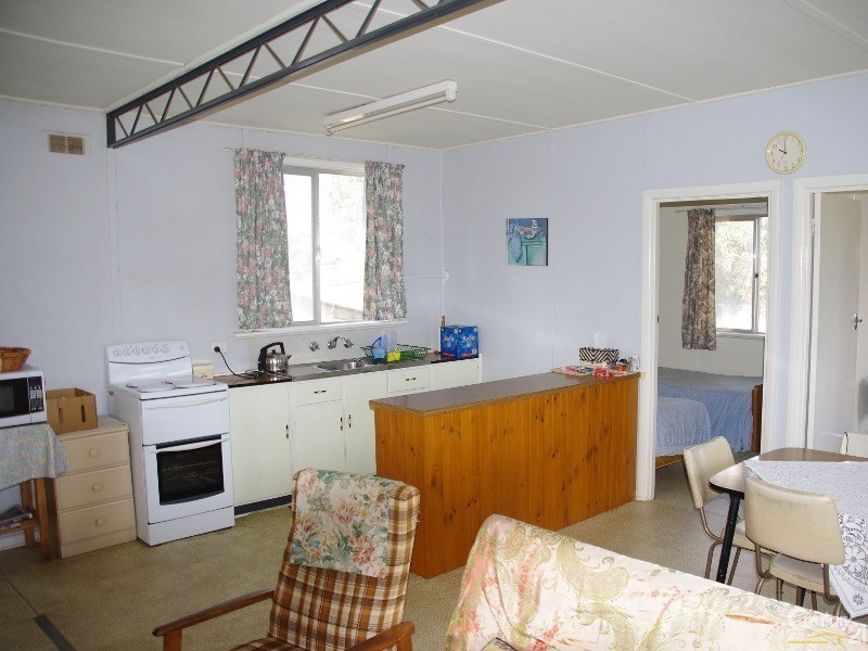 11 Cunliffe Street, Port Hughes SA 5558