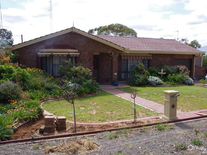 130 Bay Road, Moonta Bay SA 5558