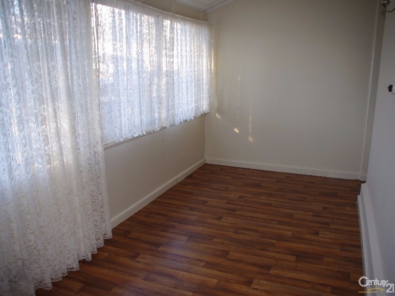 22 Robert Street, Maitland SA 5573