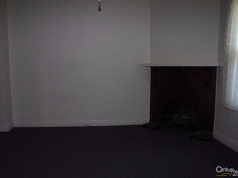 22 Robert Street, Maitland SA 5573