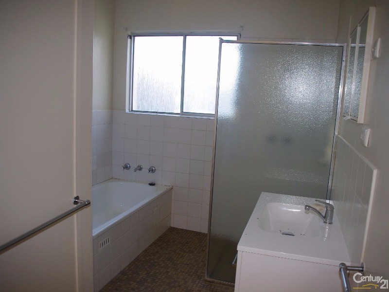 22 Robert Street, Maitland SA 5573