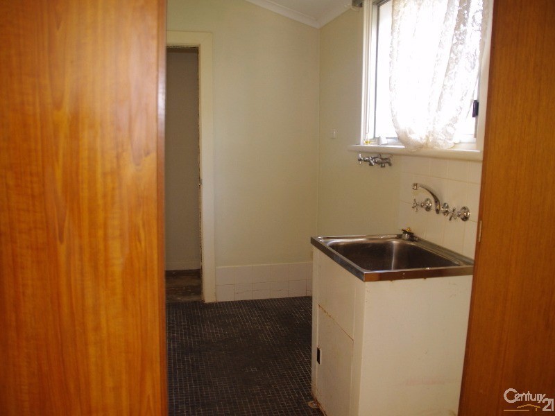 22 Robert Street, Maitland SA 5573