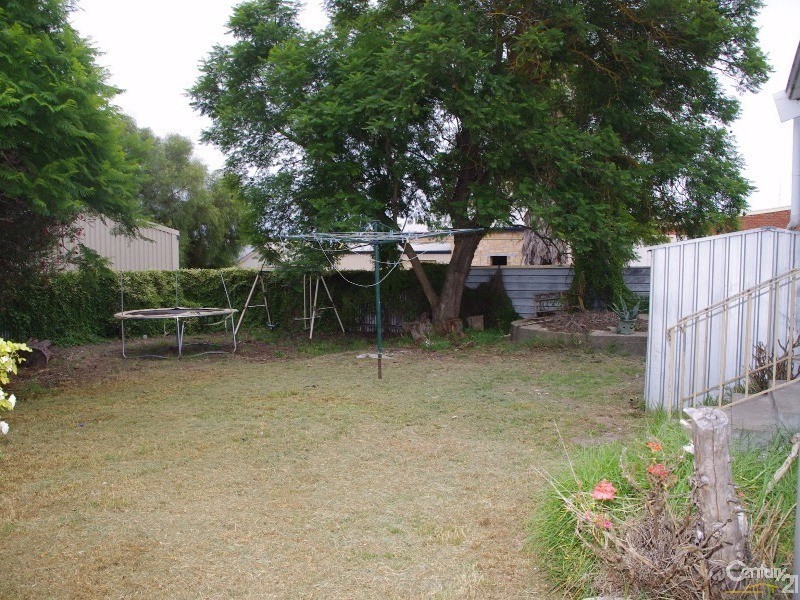 22 Robert Street, Maitland SA 5573