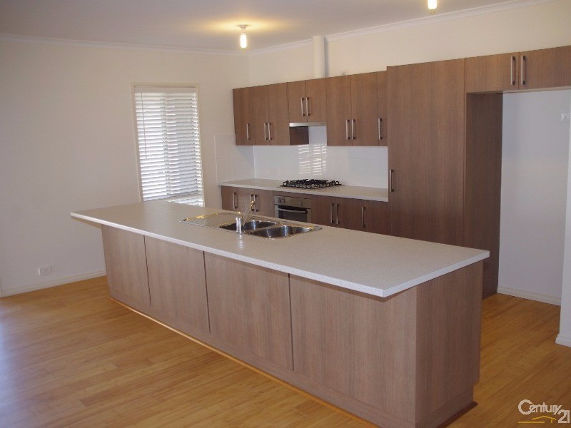 14 Keen Street, Moonta Bay SA 5558