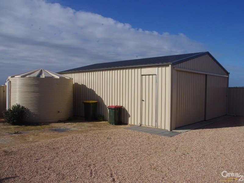 14 Keen Street, Moonta Bay SA 5558