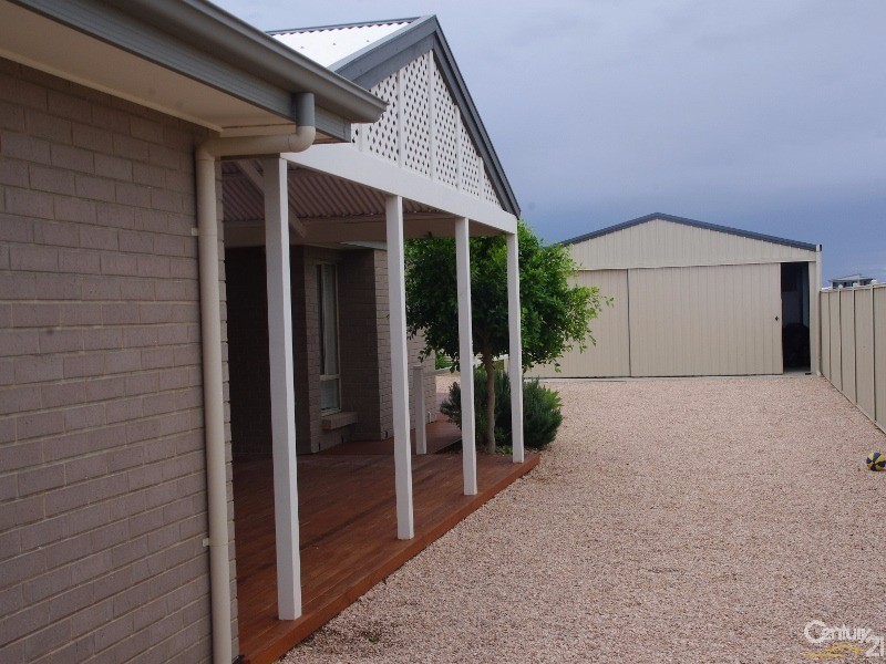 14 Keen Street, Moonta Bay SA 5558