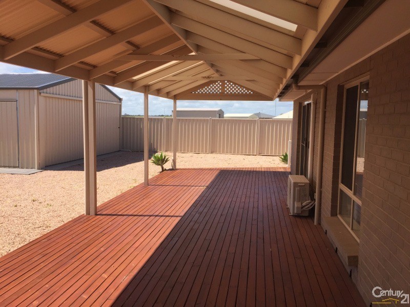 14 Keen Street, Moonta Bay SA 5558