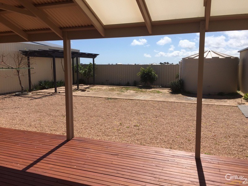 14 Keen Street, Moonta Bay SA 5558