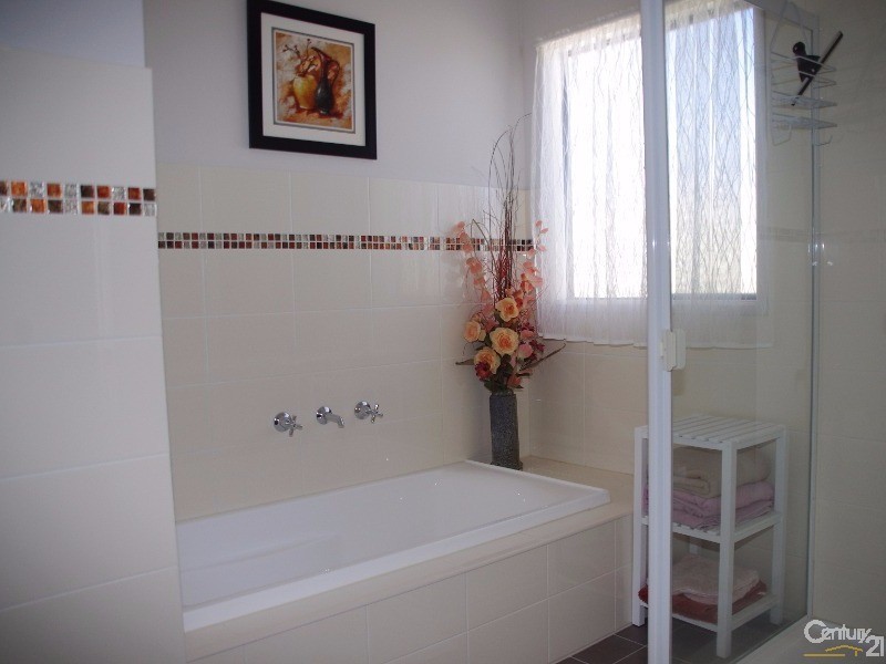 3 Dimond Road, Moonta Bay SA 5558