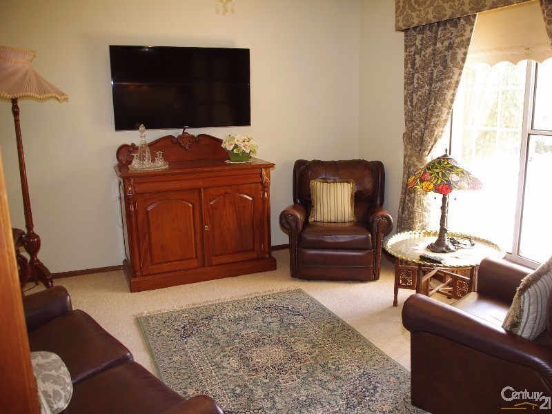 6 Prankerd Street, Moonta Bay SA 5558