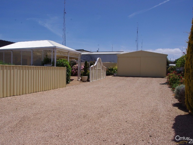 6 Prankerd Street, Moonta Bay SA 5558