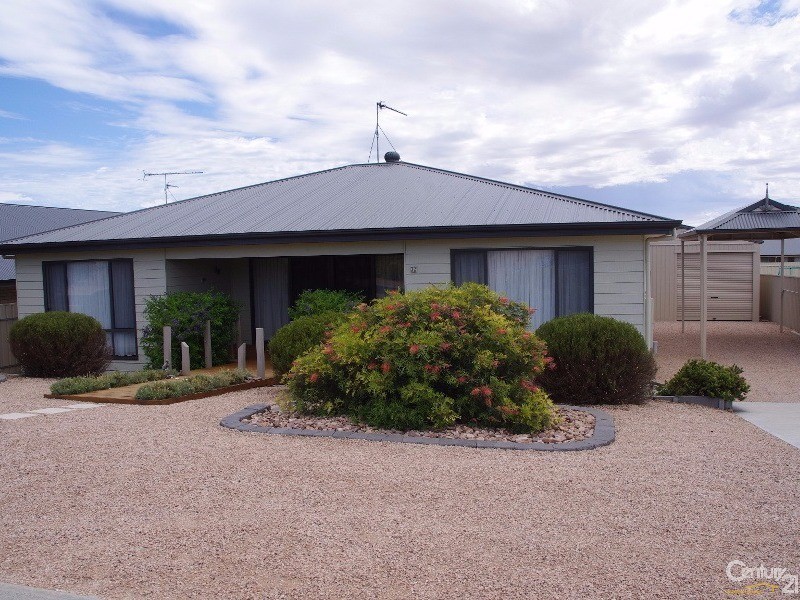 12 Gill Street, Moonta Bay SA 5558