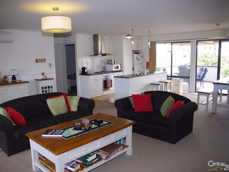 12 Gill Street, Moonta Bay SA 5558
