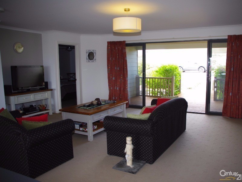12 Gill Street, Moonta Bay SA 5558