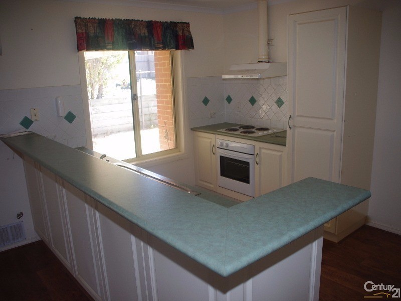 13 Lyndon Avenue, Moonta Bay SA 5558