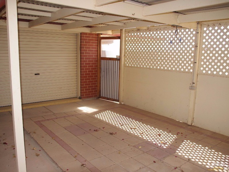 13 Lyndon Avenue, Moonta Bay SA 5558