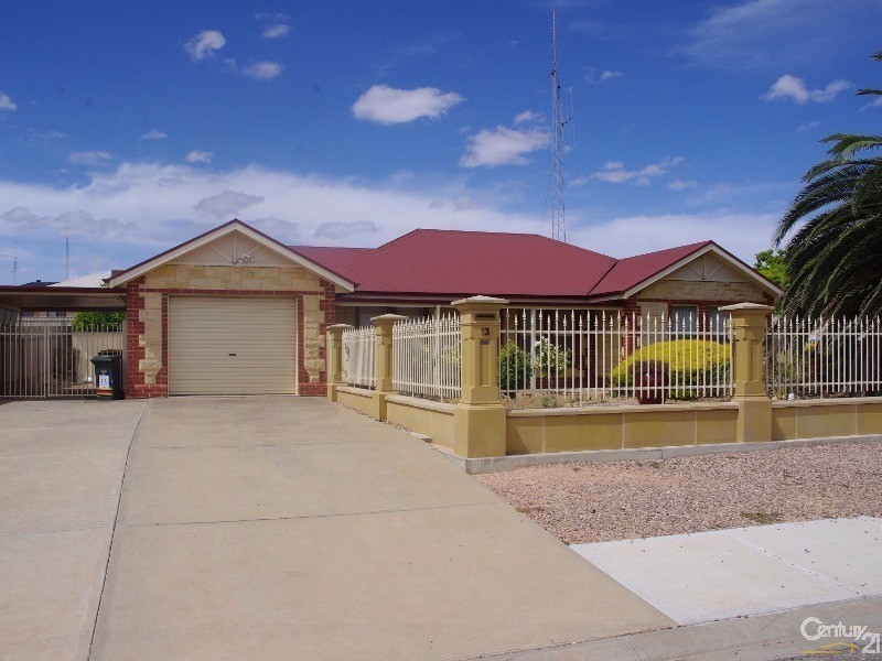 13 Lyndon Avenue, Moonta Bay SA 5558