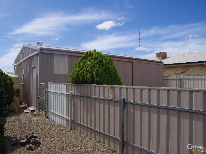 13 Lyndon Avenue, Moonta Bay SA 5558