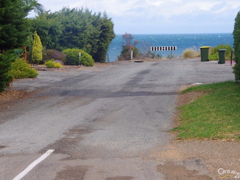 18 Prankerd Street, Moonta Bay SA 5558