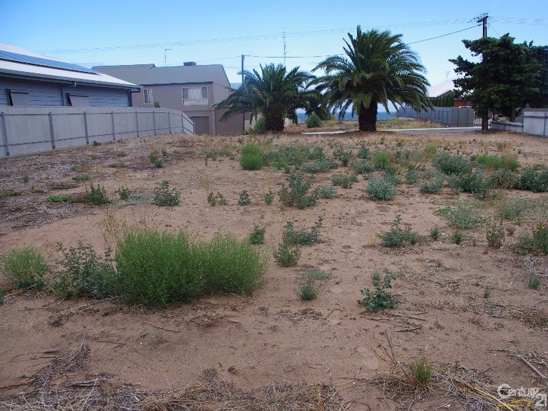 18 Prankerd Street, Moonta Bay SA 5558