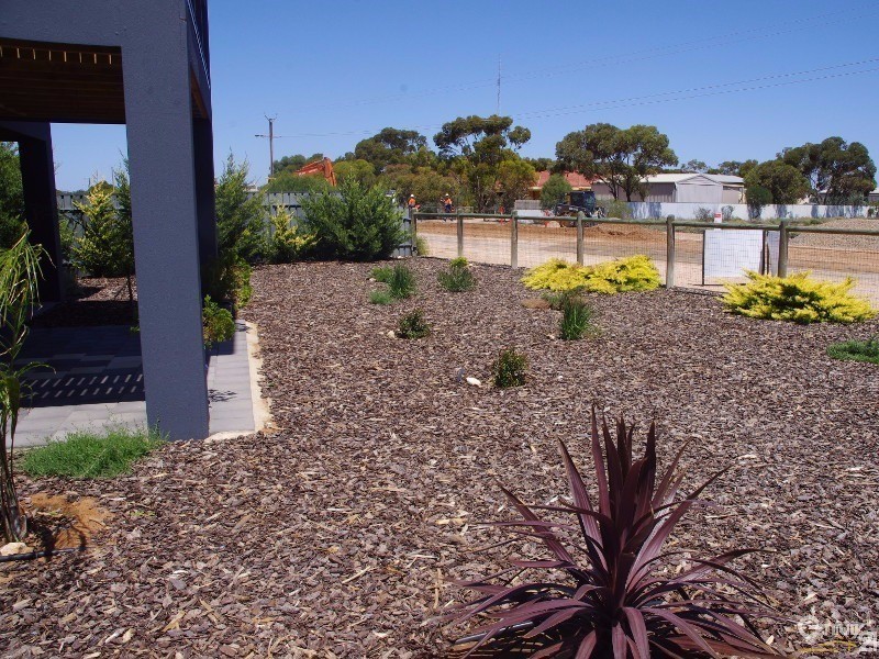 71 North Terrace, Moonta Bay SA 5558