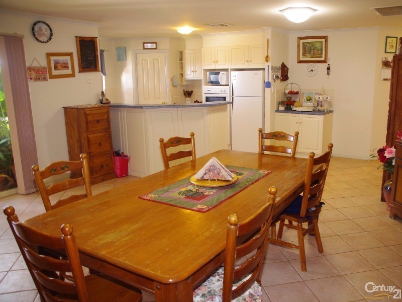 38 Highview Grove, Moonta Bay SA 5558