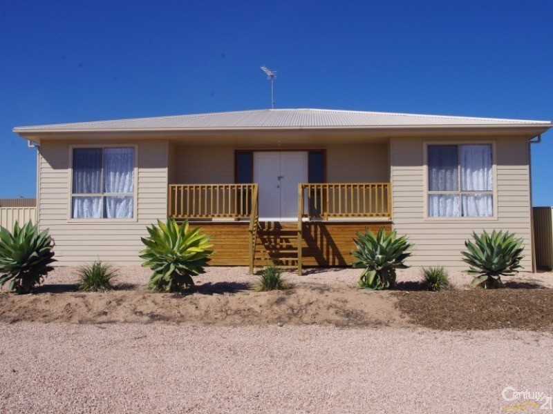 37 Gill Street, Moonta Bay SA 5558