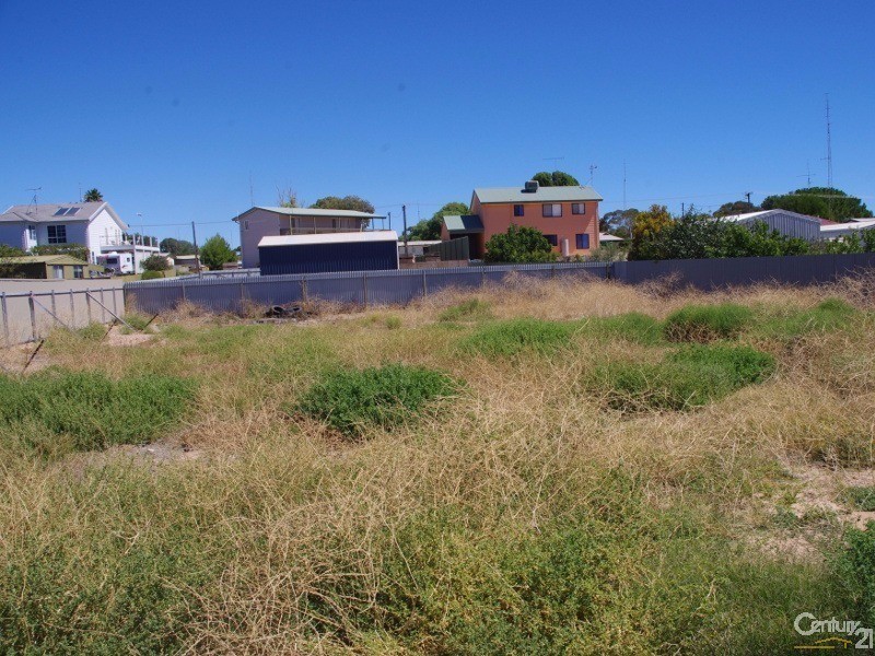 10 Moonta Road, Moonta Bay SA 5558