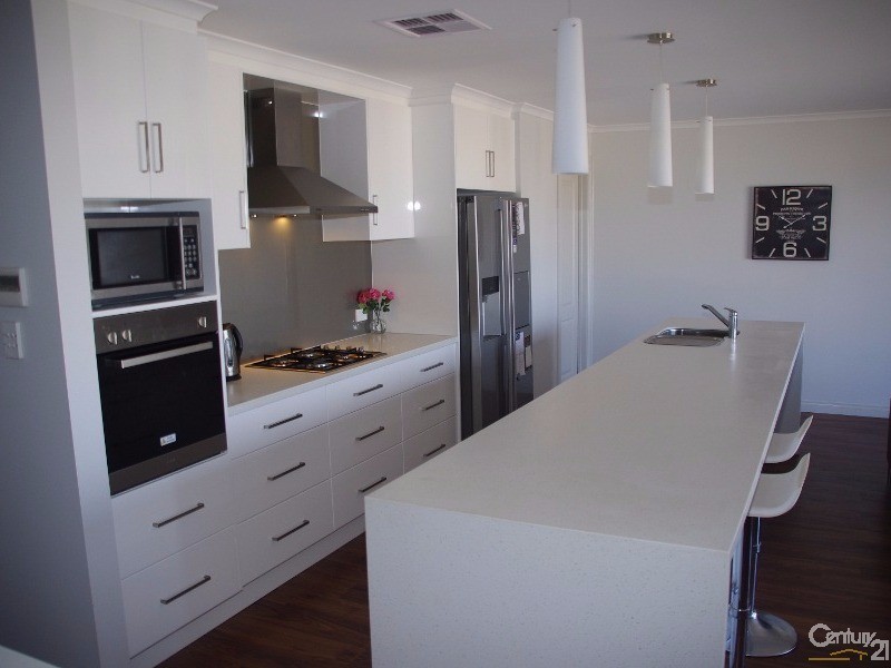 2 Par Court, Port Hughes SA 5558