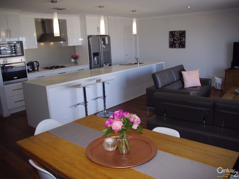 2 Par Court, Port Hughes SA 5558